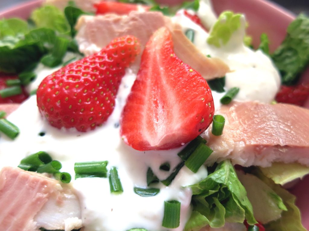 Erdbeer-Forellen-Salat - Happy Carb Rezepte