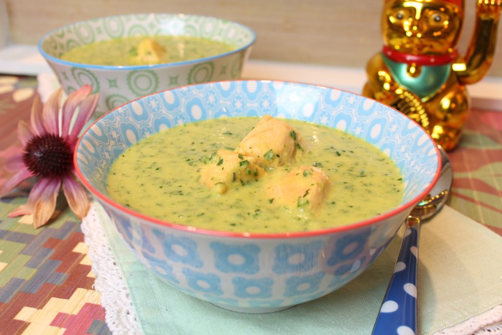 Spinat-Currysuppe mit Lachs - Happy-Carb-Rezepte