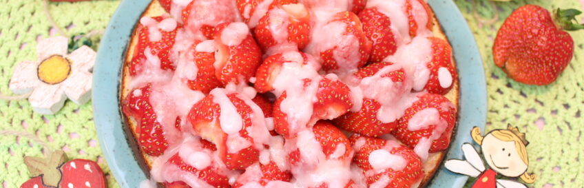 Schneller Erdbeerkuchen Happy Strawberry
