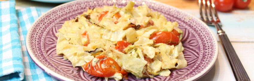 Feta-Tomaten-Spitzkohlmix aus dem Ofen